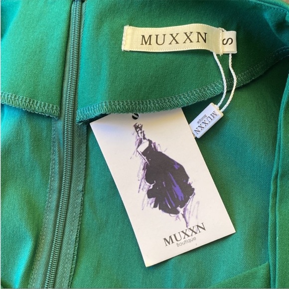 Muxxn Boutique Pin Up Style Fit and Flare Dress - Picture 12 of 13